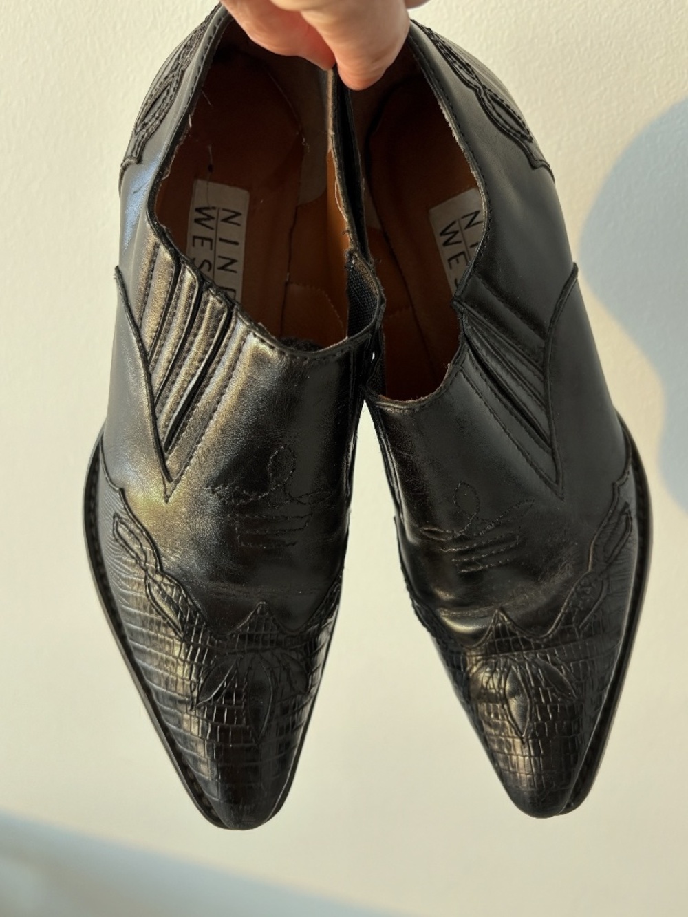 Nine West Black Leather Western Booties Pointed Toe Croc Embossed Size 8